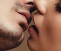 Nụ hôn hạnh phúc những lợi ích diệu kì tốt cho sức khỏe 