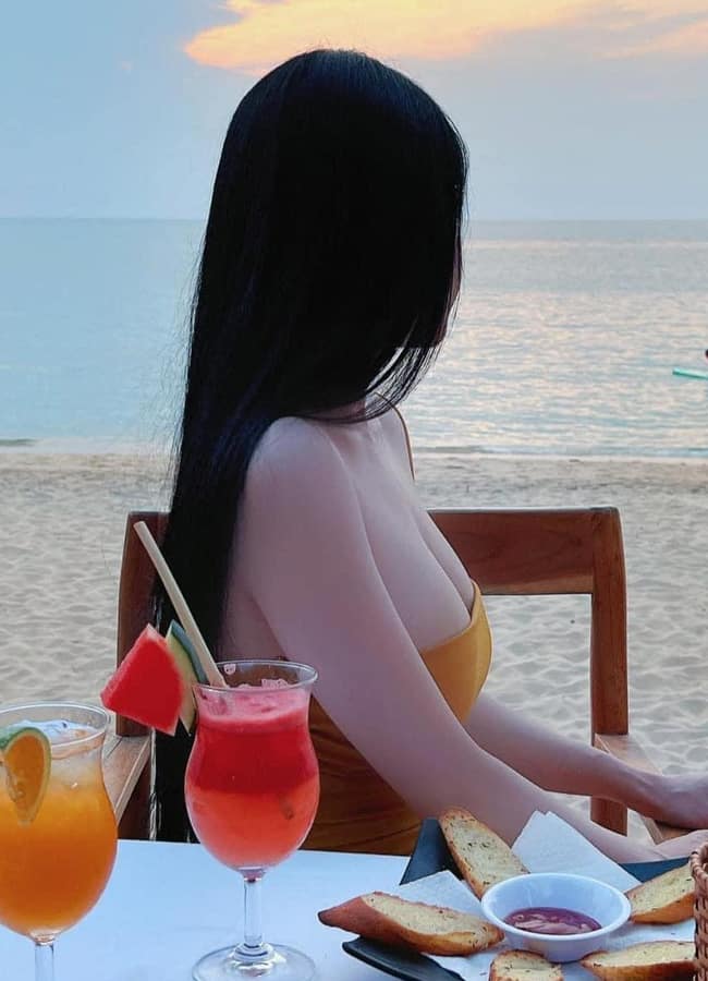 Cô gái miền Tây có vóc dáng như một pho tượng nhờ bí quyết làm đẹp cổ xưa