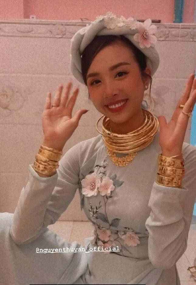 Soi của hồi môn của các cô dâu trong showbiz Việt ai khủng nhất