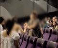 Hai cô gái khẩu chiến cực căng trong rạp chiếu phim Em và Trịnh 