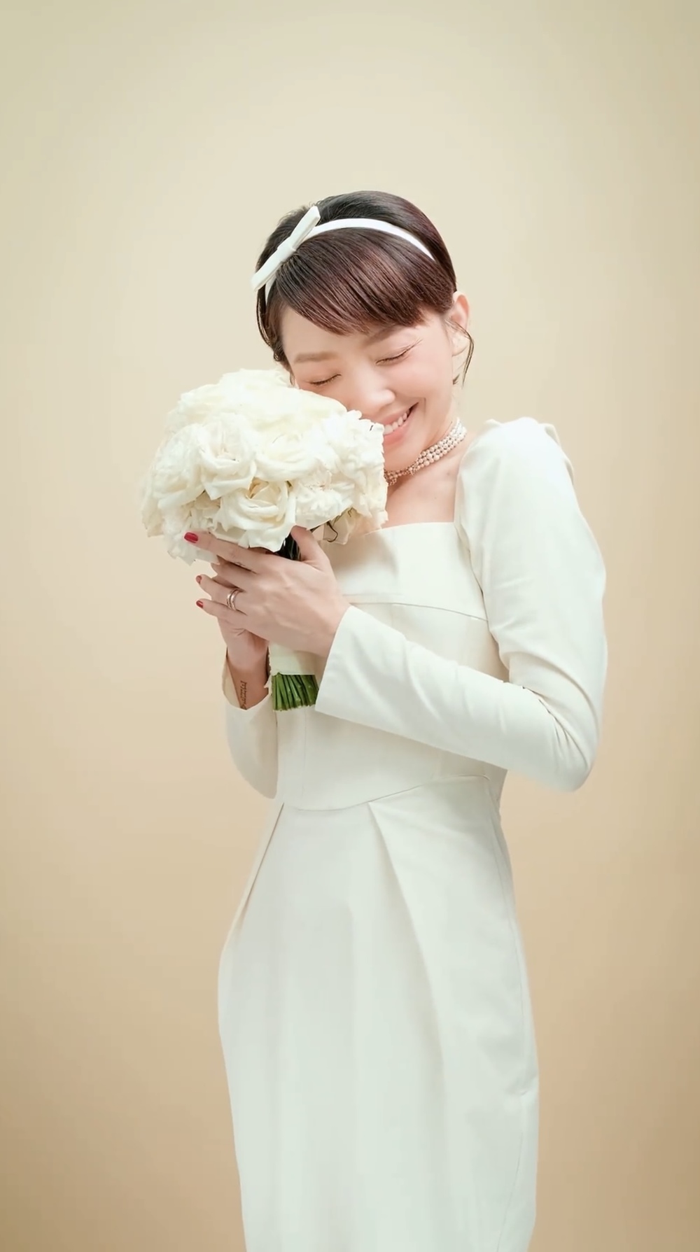 Tóc Tiên gây chú ý khi hóa thành cô dâu xinh đẹp trong teaser MV mới