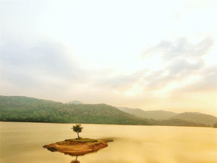 Quảng Nam giờ còn có hồ Phú Ninh vừa thơ vừa yên tĩnh đến rồi là vương vấn mãi