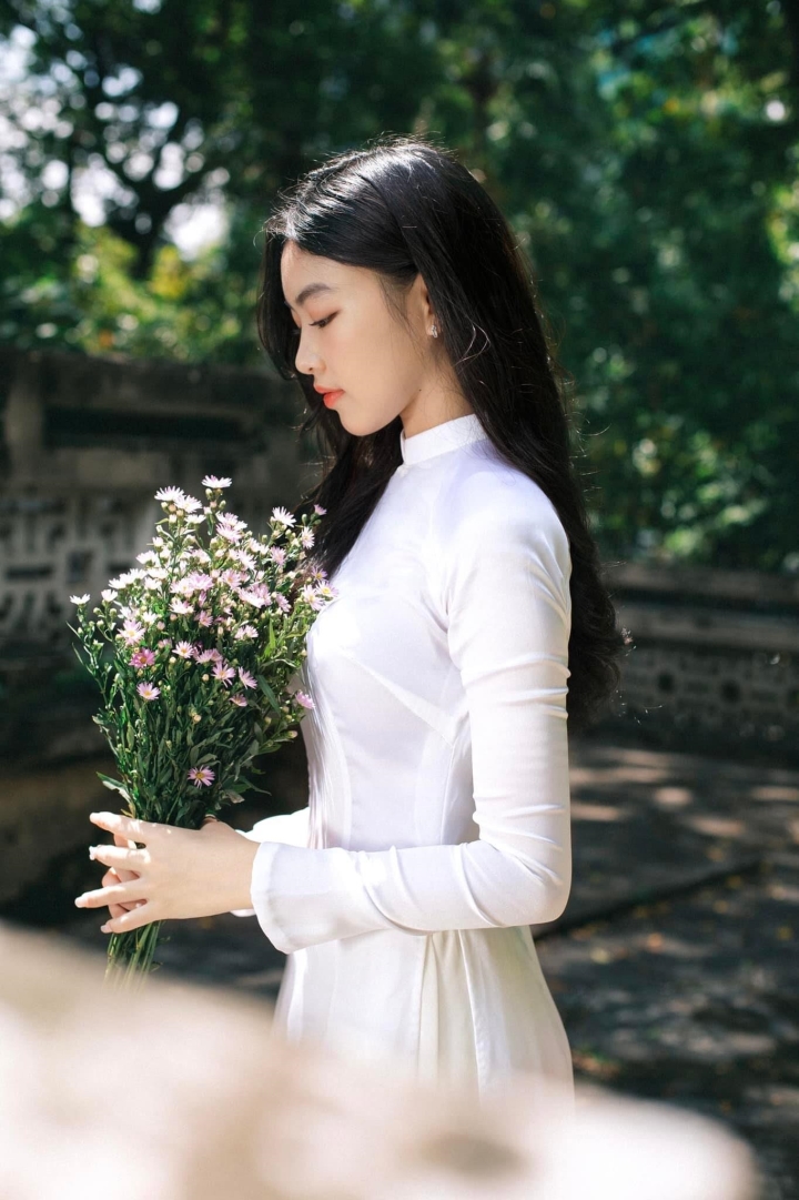 Giải trí - Nhan sắc ngọt ngào của con gái MC Quyền Linh gây 'bão' mạng