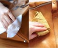 Chỉ 5 phút bạn có thể làm sạch túi da bị mốc bẩn 