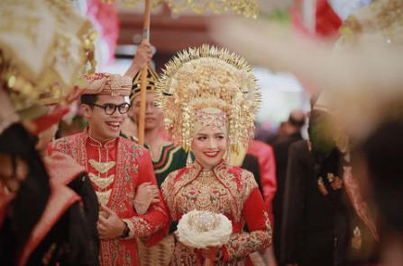 Cùng ngắm 20 cô dâu trên thế giới mặc trang phục cưới truyền thống nước họ nhé