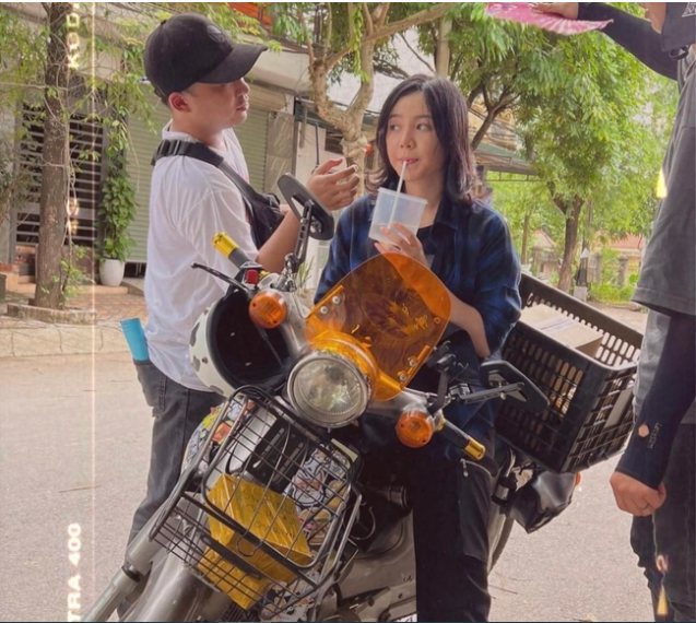 Quỳnh Kool thủ vai nữ chính Sơn Ca trong bộ phim Gara hạnh phúc