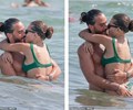 ‘Cô gái đẹp nhất thế giới’ nóng bỏng với bikini ôm hôm bạn trai trên biển khiến fan ghen tị  
