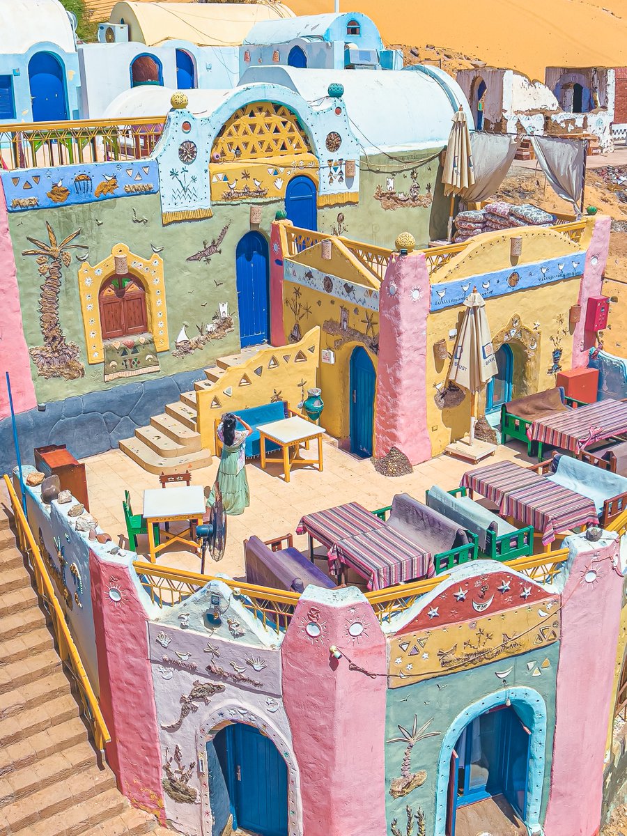 Ngôi làng đầy màu sắc tại Ai Cập