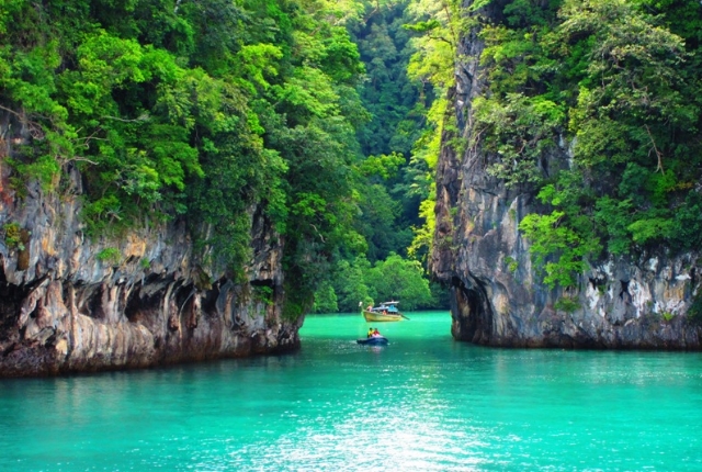 4 địa điểm nhất định phải tới khi ghé thăm Phuket  Thái Lan  