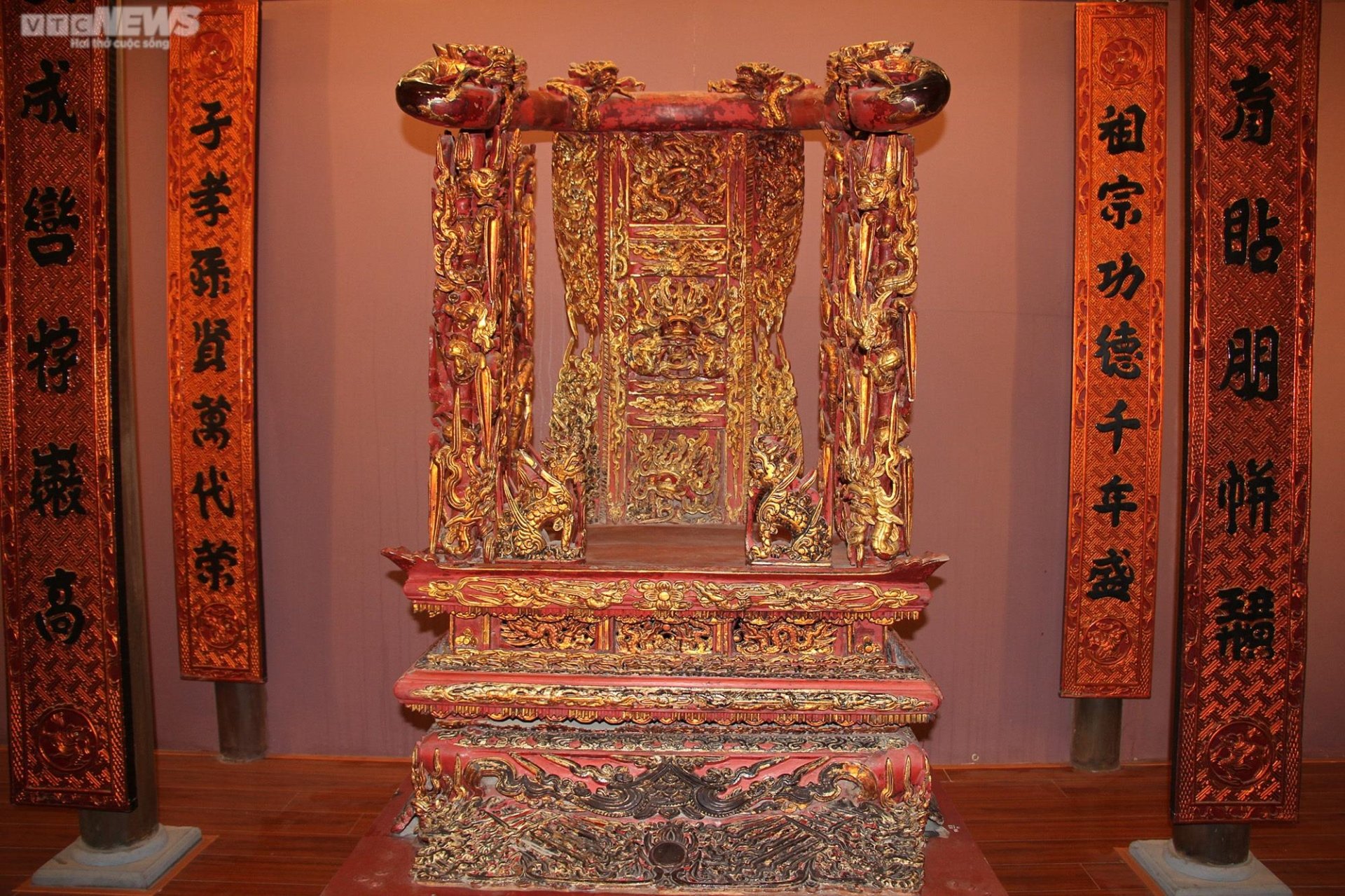 Chiêm ngưỡng ngai thờ độc nhất vô nhị hơn 300 năm tuổi ở Thái Bình - 4