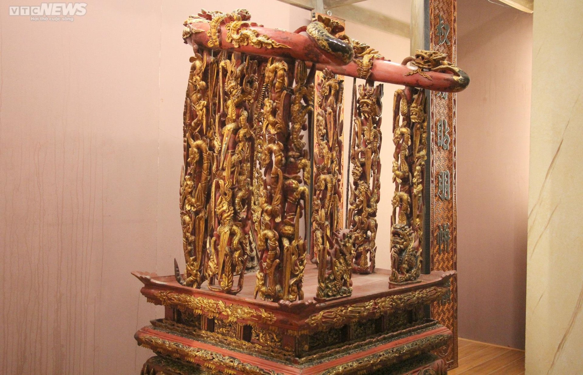Chiêm ngưỡng ngai thờ độc nhất vô nhị hơn 300 năm tuổi ở Thái Bình - 5