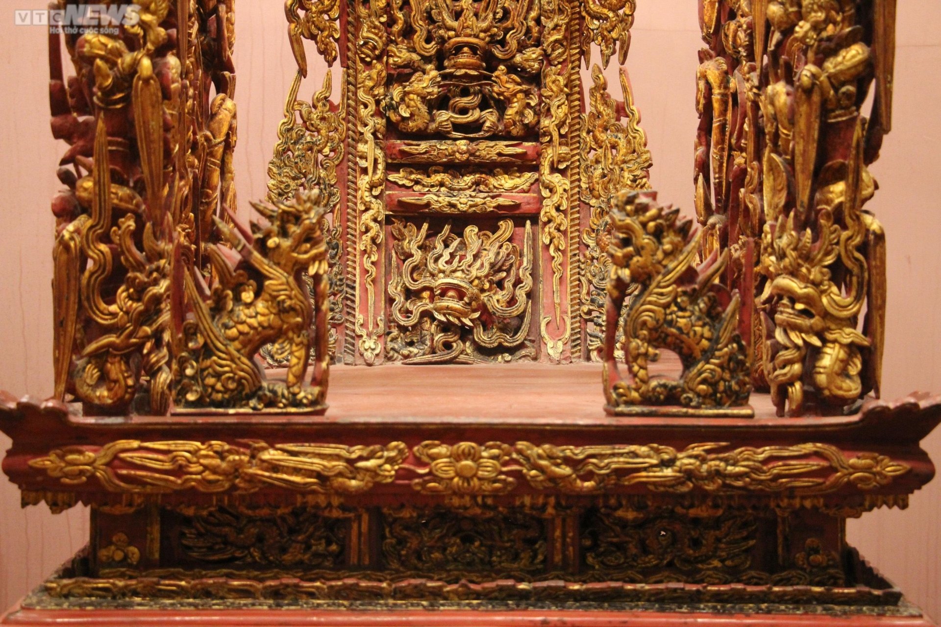 Chiêm ngưỡng ngai thờ độc nhất vô nhị hơn 300 năm tuổi ở Thái Bình - 9