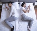 Vợ chồng cứ đến 50 tuổi là muốn tách ra ngủ riêng lý do không phải ai cũng hiểu 