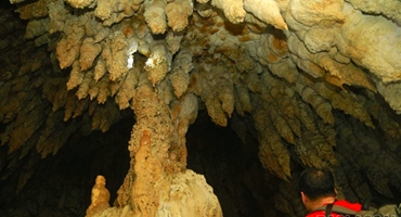 Khám phá hang Thúm Thưa được hình thành qua hàng triệu năm