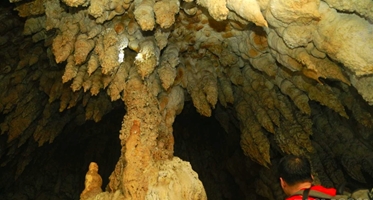 Khám phá hang Thúm Thưa được hình thành qua hàng triệu năm