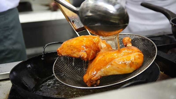 Món ăn được ví như ‘KFC thượng hạng phiên bản Việt’, ngoài giòn trong mềm ngon miễn chê