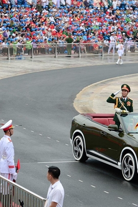 Hào hùng Lễ diễu binh, diễu hành Kỷ niệm 70 năm Chiến thắng Điện Biên Phủ