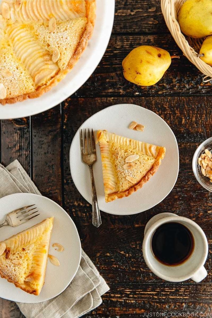 Cuối tuần thảnh thơi làm bánh Tart lê hạnh nhân cho cả nhà nhâm nhi