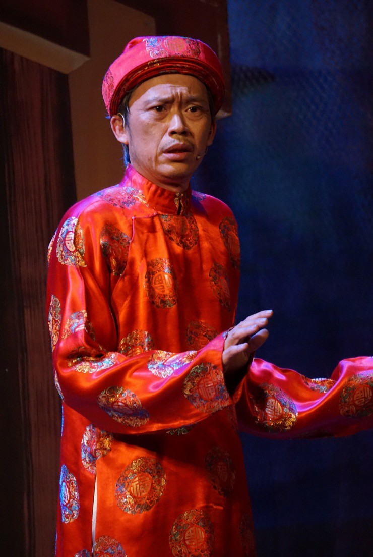 NSƯT Hoài Linh sống bình dị ở tuổi 55.