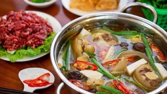 Cách nấu lẩu đuôi bò mềm ngon khó cưỡng