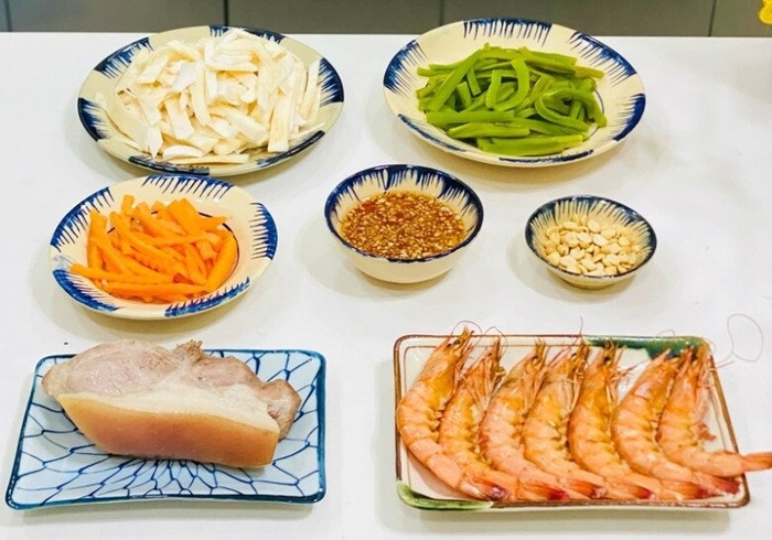 Thịt luộc thừa sau Tết đem làm gỏi giòn ngon, chua chua ngọt ngọt siêu hấp dẫn