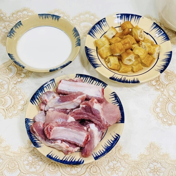 Cháo sườn nóng hổi, mềm ngon, dễ ăn, cho cả nhà đầu tuần