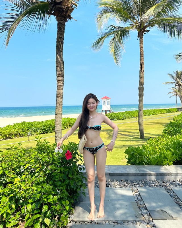 Hot girl giong dieu “thieu dot” anh nhin voi anh bikini be xiu-Hinh-3