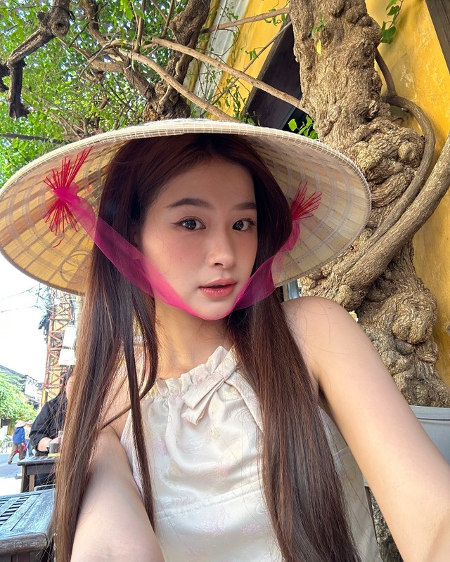 Hot girl giong dieu “thieu dot” anh nhin voi anh bikini be xiu-Hinh-9