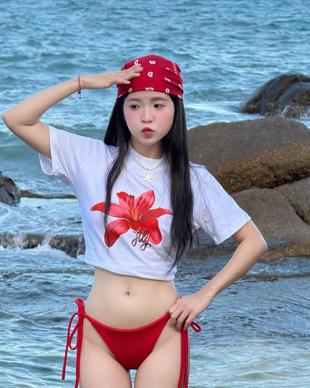 Hot girl FAPtv giao dien cuc chay di bien, khoe eo thon hong no-Hinh-3