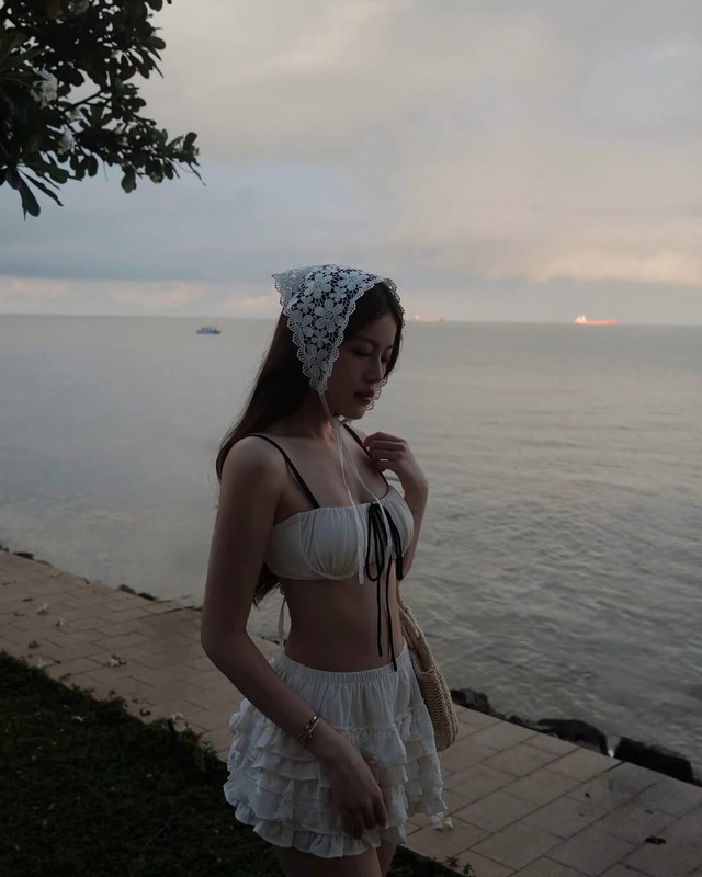 Hot girl Tang My Han khoe eo thon cuc pham trong loat anh moi-Hinh-2