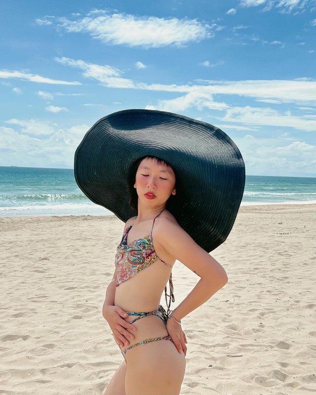 Trang Hy dien bikini khoe than hinh tron tria van cuc cuon hut-Hinh-4