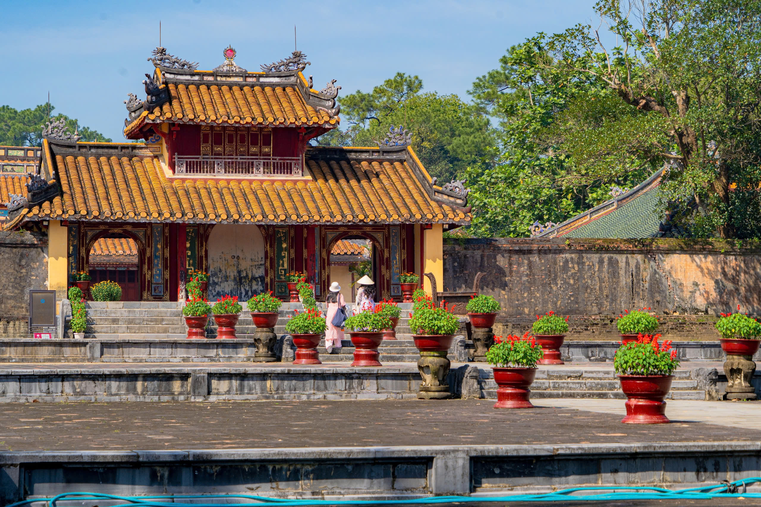 Lăng vua triều Nguyễn, điểm check-in không thể bỏ lỡ dịp nghỉ lễ- Ảnh 4.