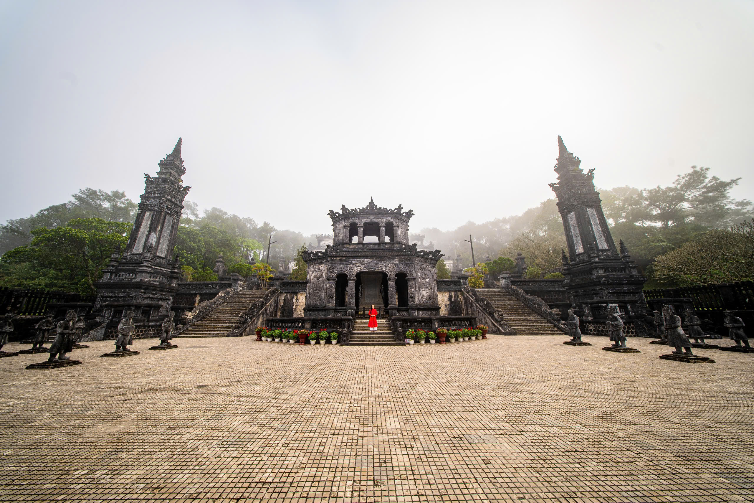 Lăng vua triều Nguyễn, điểm check-in không thể bỏ lỡ dịp nghỉ lễ- Ảnh 10.