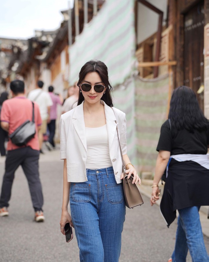 Hoa hậu Thu Thảo gợi ý 10 cách mặc đồ sáng màu, áp dụng đi du lịch càng đẹp- Ảnh 3.