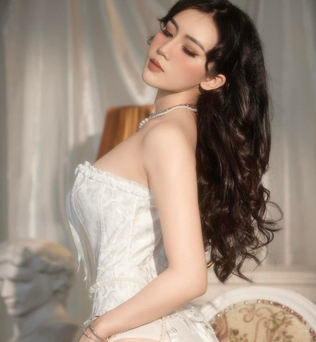 Ngọc Bích đến với bộ môn Bi-a ban đầu từ sự đam mê. Sau này, càng đi sâu cô càng nhận ra bộ môn này rất thú vị để thử thách và phát triển bản thân.