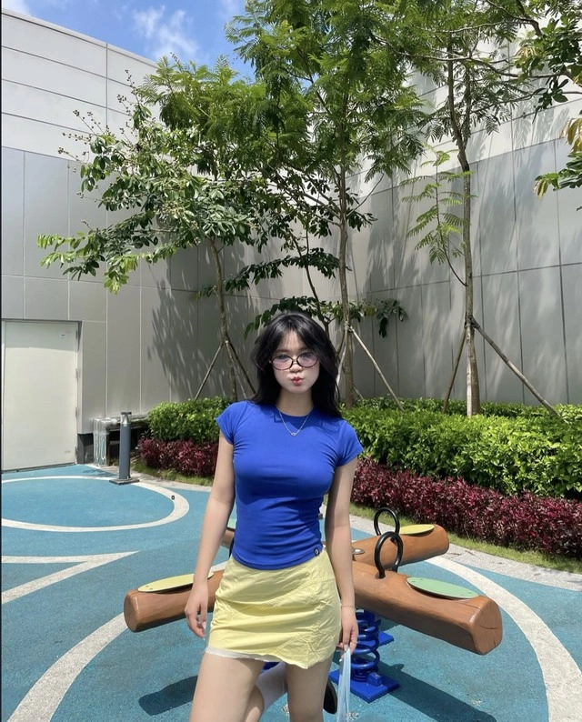 Áo ôm body, sự lựa chọn cho nàng gợi cảm mà vẫn tinh tế- Ảnh 6.