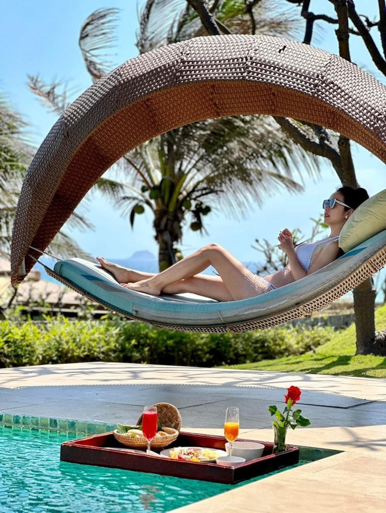 Thiết kế váy lưới